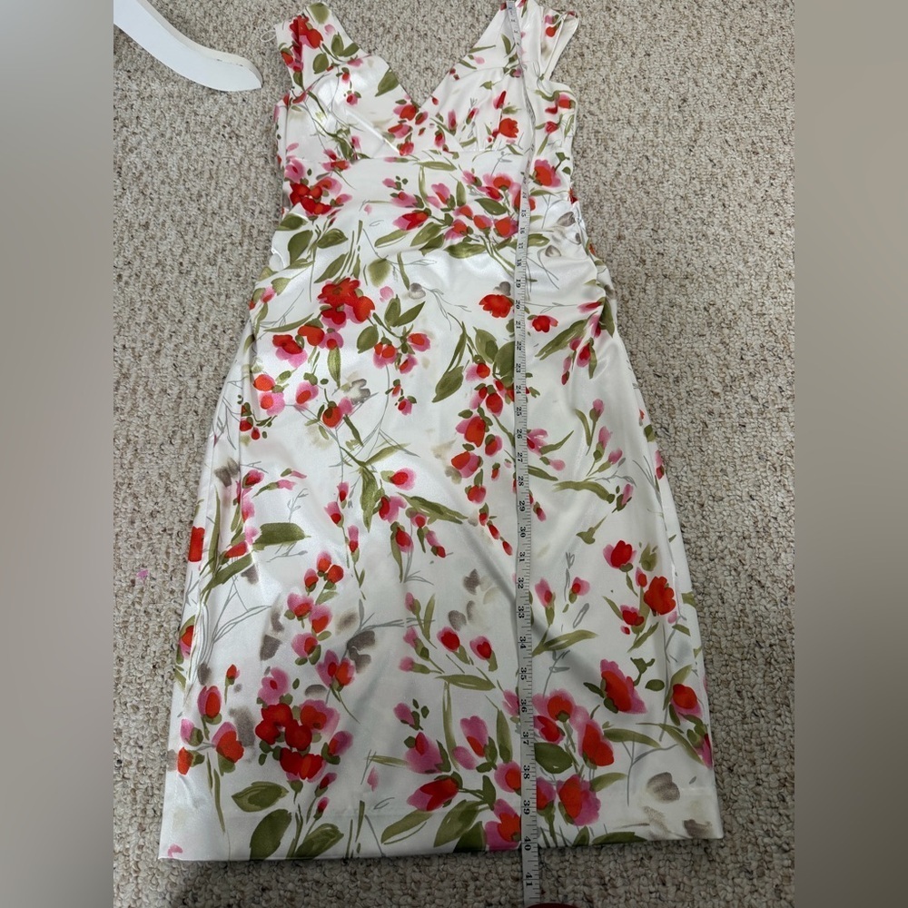 Maggy L Satin Floral Dress in Red and Green size 8 - Picture 4 of 5
